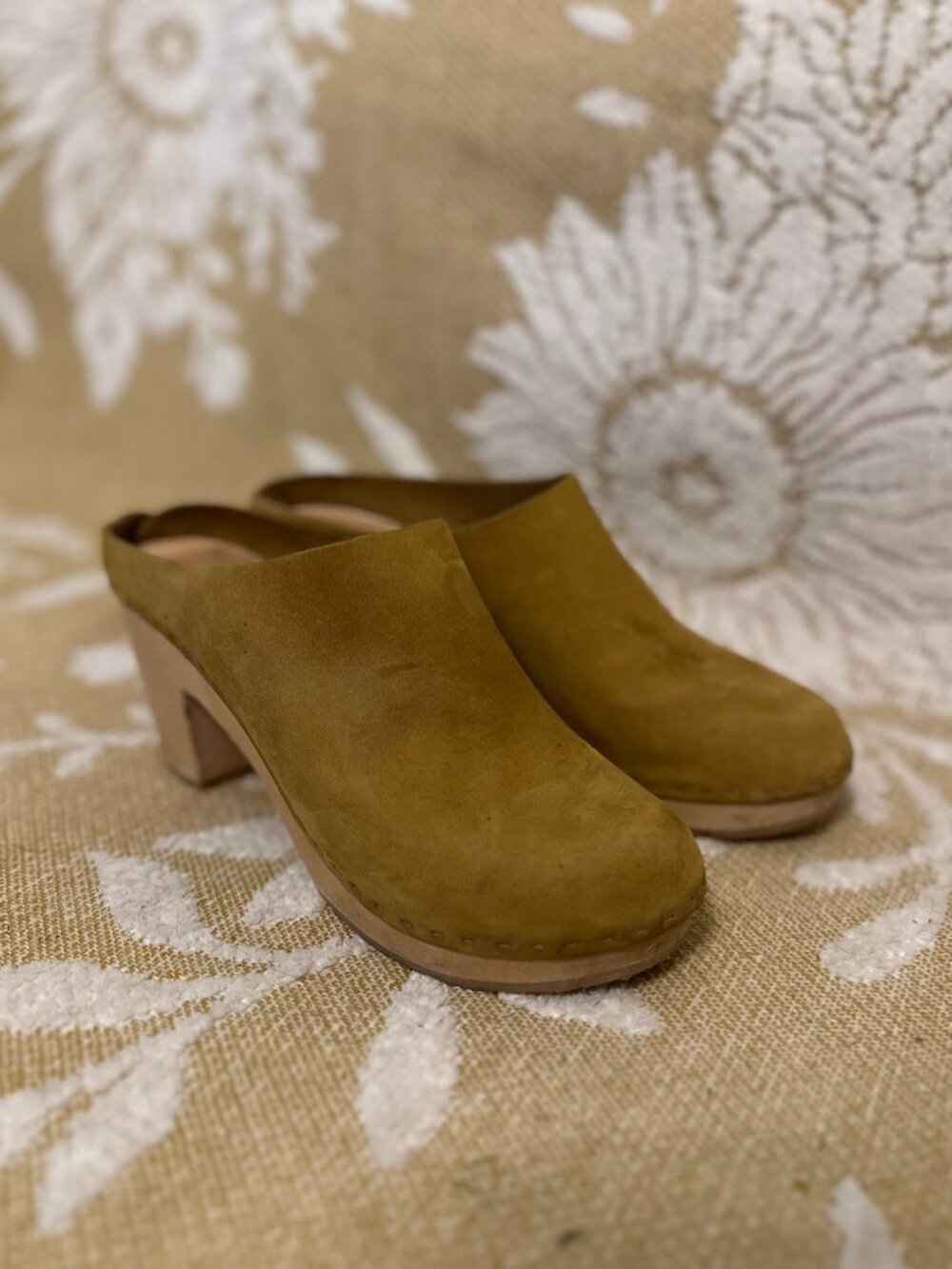 Bryr Leather Heel Clogs Size 37
